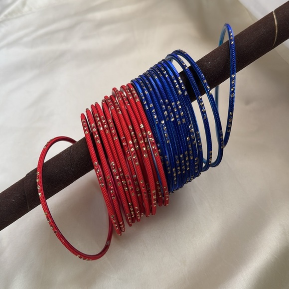 🌸Reddish Orange and Blue with golden design Bangles (Bracelets)🌸 - Picture 3 of 8
